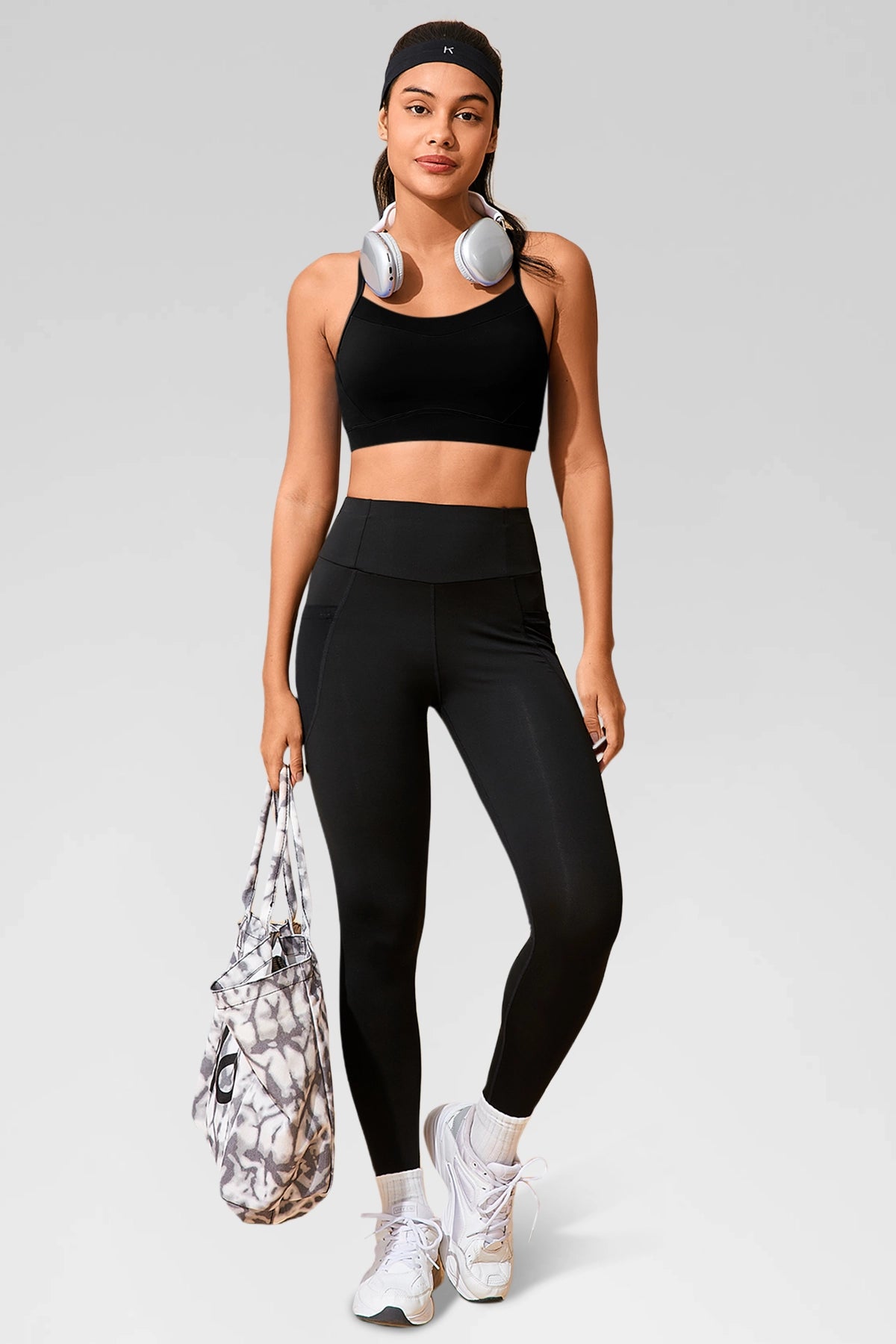 Aoysky Womens Black Racerback Sports Bra